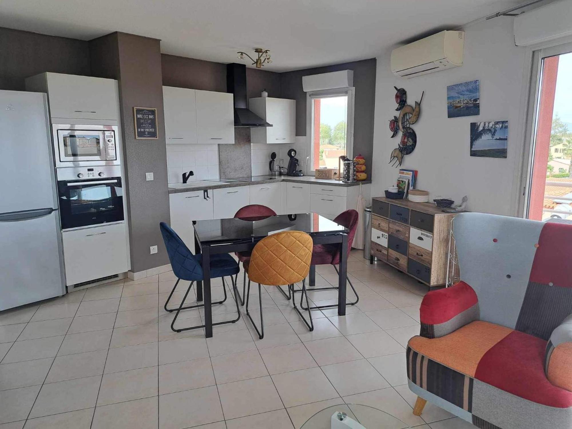 Logement Entier, Calme, Hyper Equipe Сен-Лоран-де-ла-Саланк Экстерьер фото